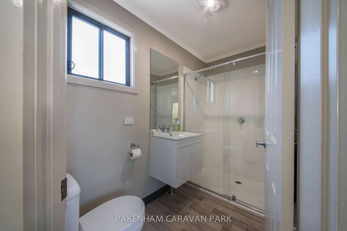 Отель Pakenham Caravan Park Экстерьер фото